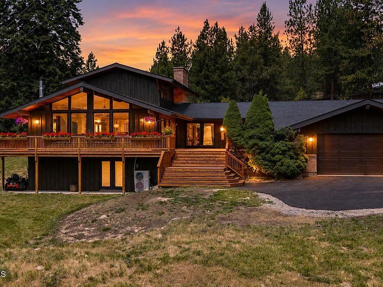 15565 State Highway 97 photo 1