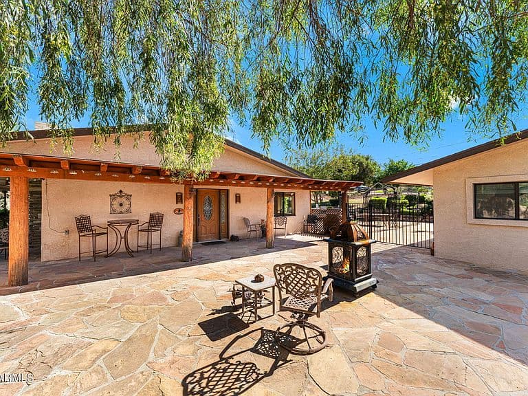 20720 E SQUAW VALLEY Road photo 5