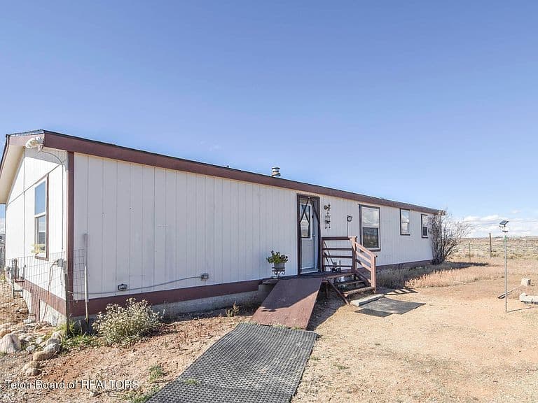 83 Meadow Lark Ln photo 2