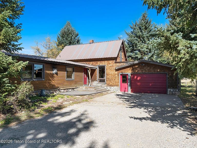 245 Cedron Rd photo 4