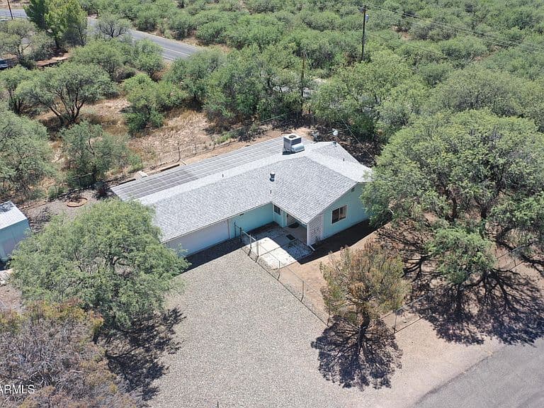 485 E Melinda Lane photo 3
