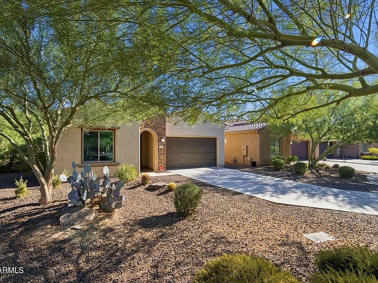 16966 W SHERIDAN Street photo 3