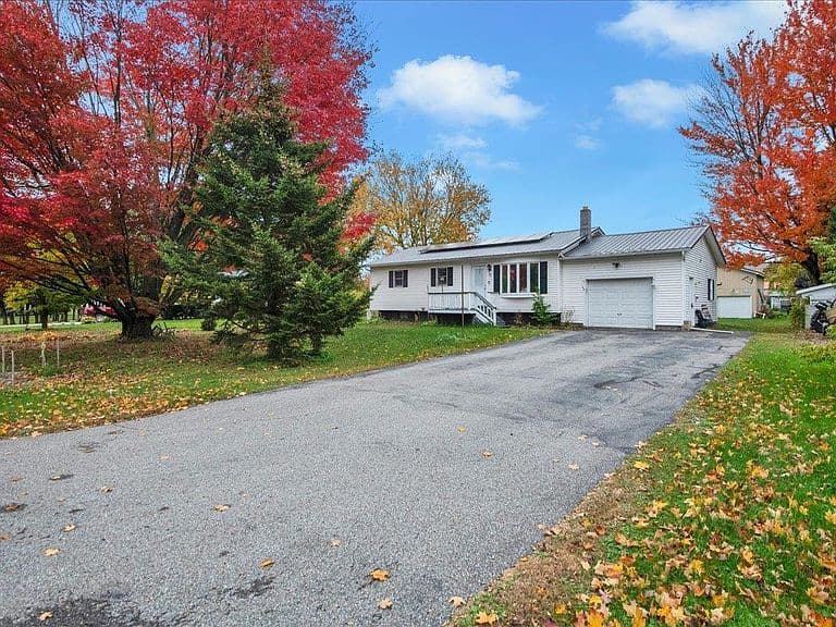 68 Arrowhead Avenue photo 1