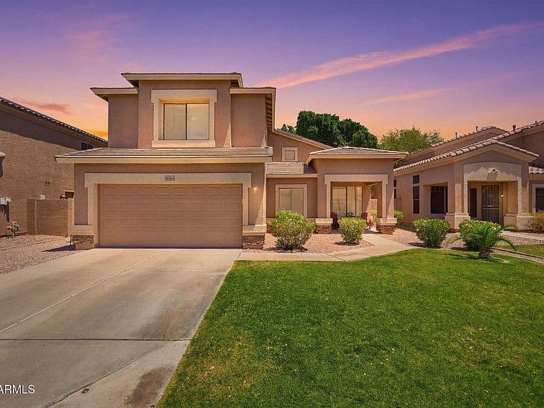 8242 W MELINDA Lane photo 2