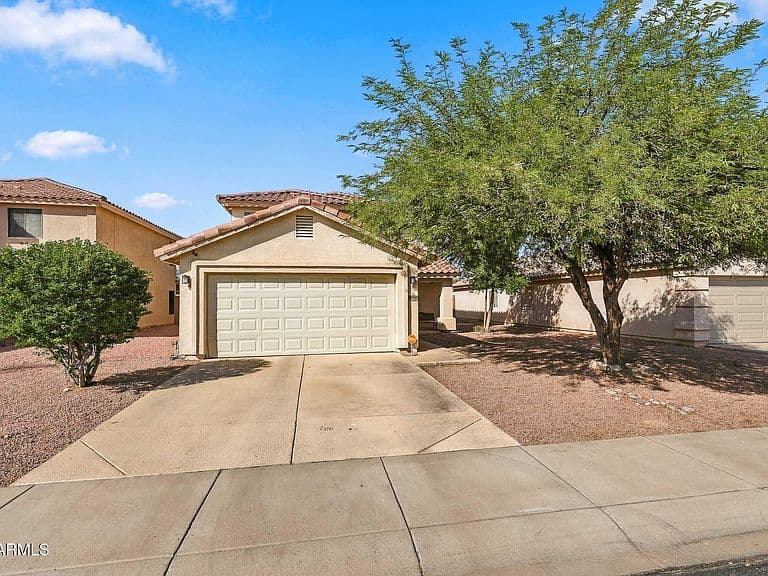 11948 W DAHLIA Drive photo 2