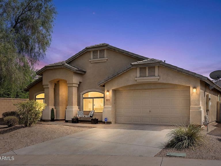 17717 W ANDORA Street photo 1