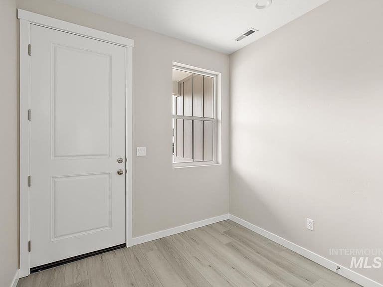 17199 N Yorktown Way photo 2