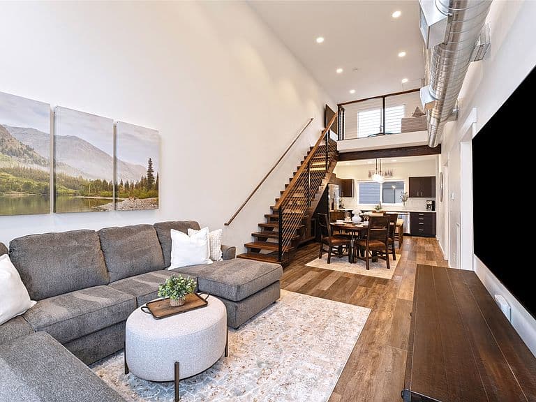53 Hickory Loop #B photo 2