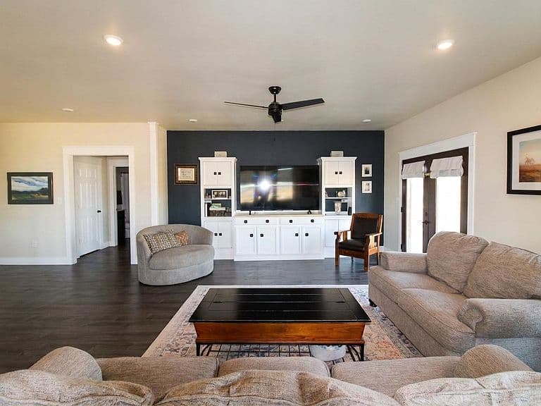 10247 Buena Vista Ln photo 4