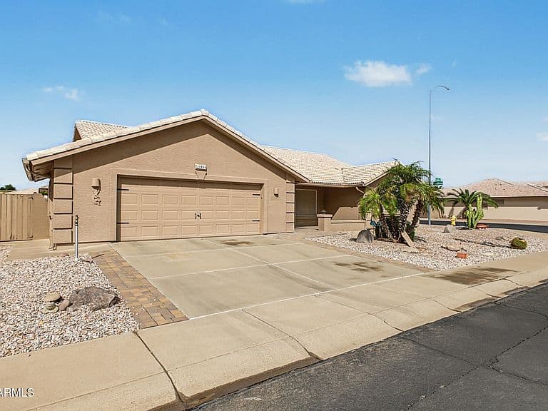 10904 E LINDNER Avenue photo 4