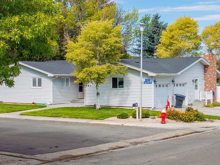 481 Sunlight Dr photo 1