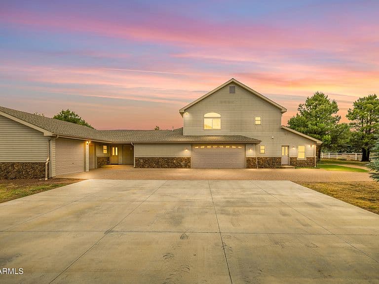 2705 W Creighton Drive photo 2