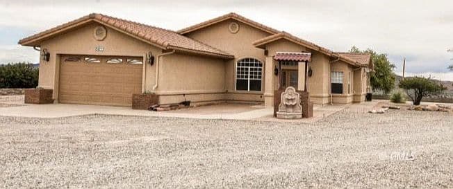 5811 E Quail Run photo 1