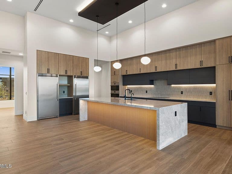 28091 N 157th St photo 4