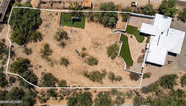 9140 N Shadow Mountain Dr photo 3