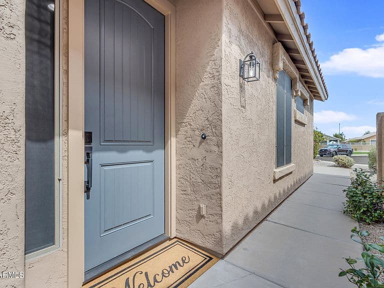 1121 E RANCH Court photo 4