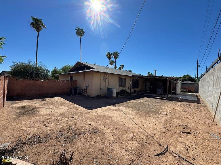 2640 E Virginia Ave photo 5