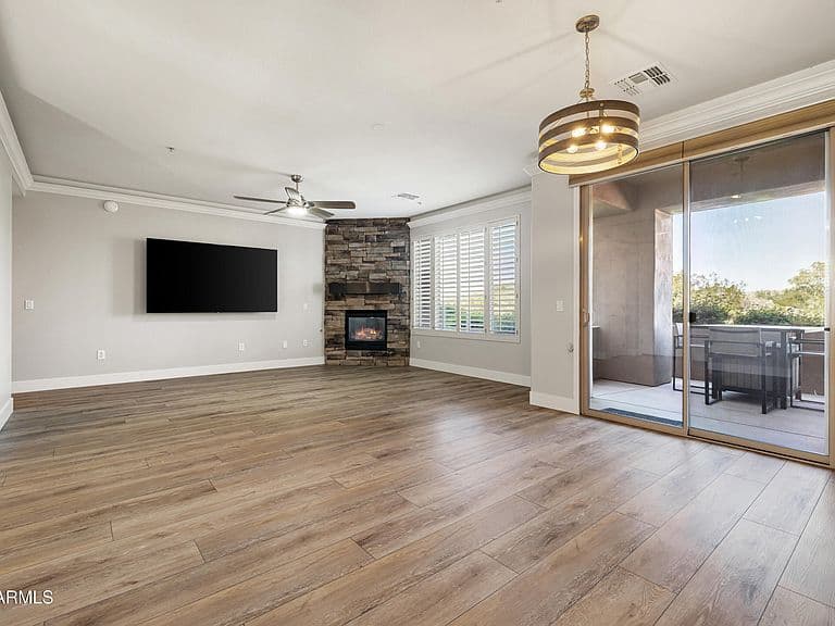 19475 N GRAYHAWK Drive #1007 photo 5