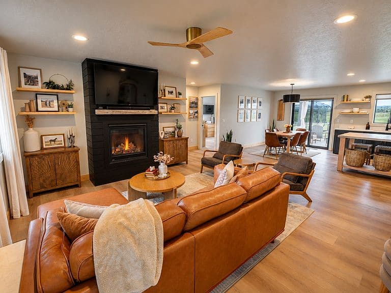 1344 Morning Eagle Dr photo 4