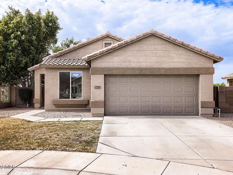 9403 W ROSS Avenue photo 1