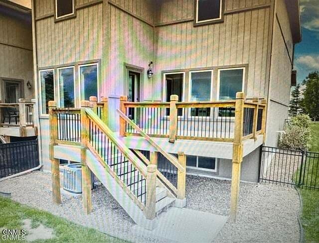 1913 14th St W photo 3
