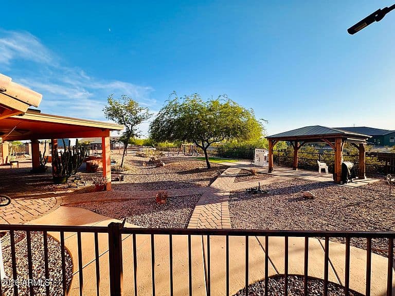 23341 W HILTON Avenue photo 5