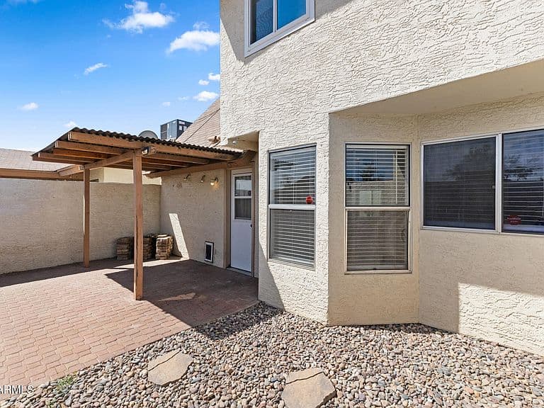 13223 N 25TH Drive photo 5