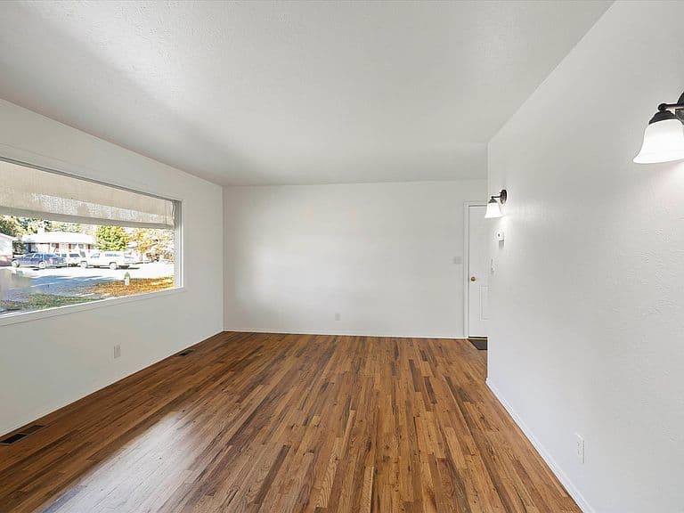 123 Highwood Dr photo 4