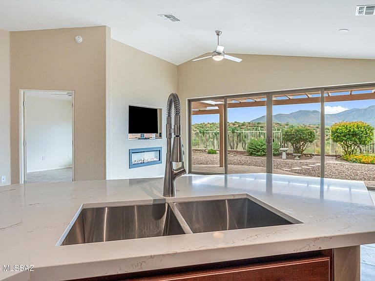 39695 S Diamond Bay Dr photo 4