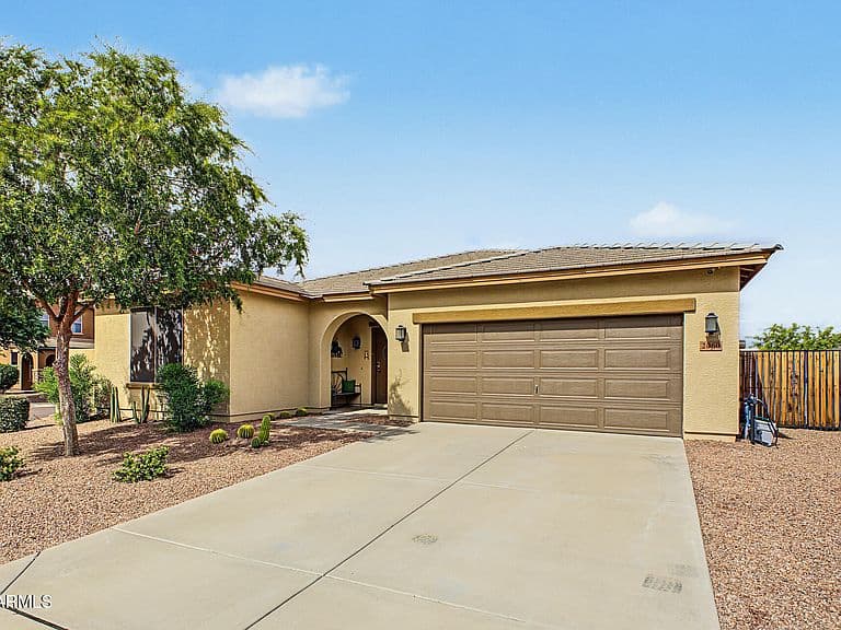2060 W WRANGLER Way photo 3