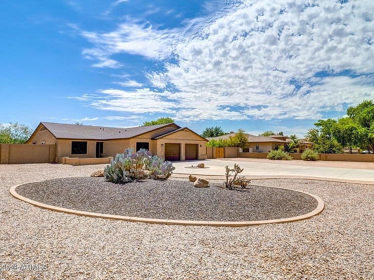 6019 W GREENBRIAR Drive photo 1