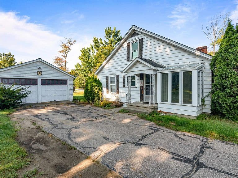 5124 Williston Road photo 2
