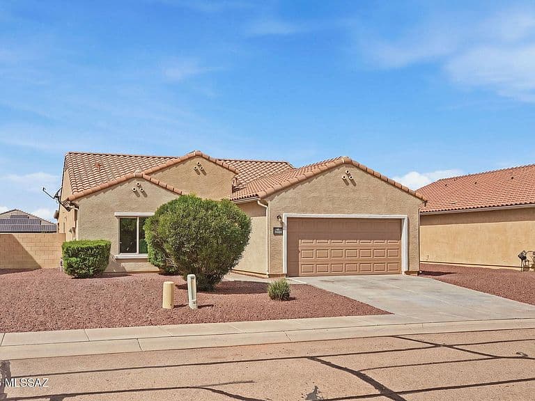 34604 S Bronco Dr photo 2