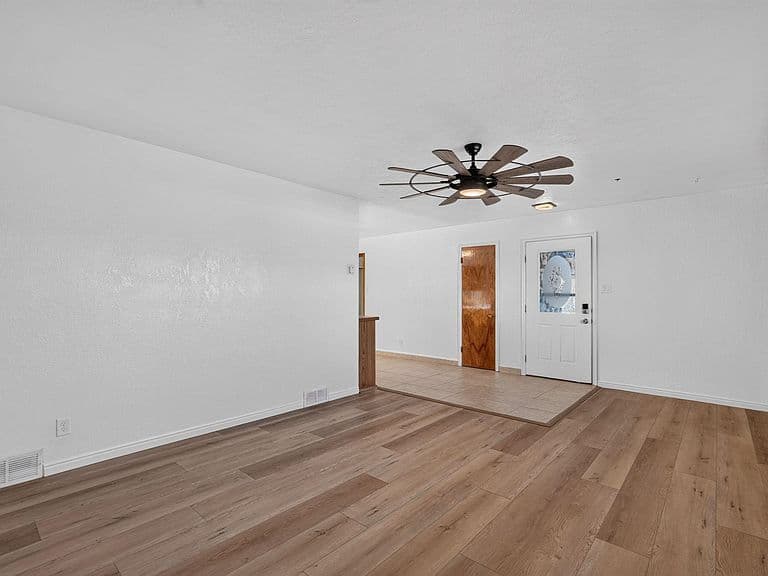 123 Jackson Pl photo 4