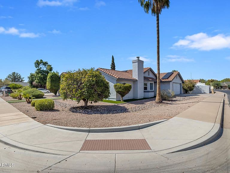 2422 E Kael Circle photo 2