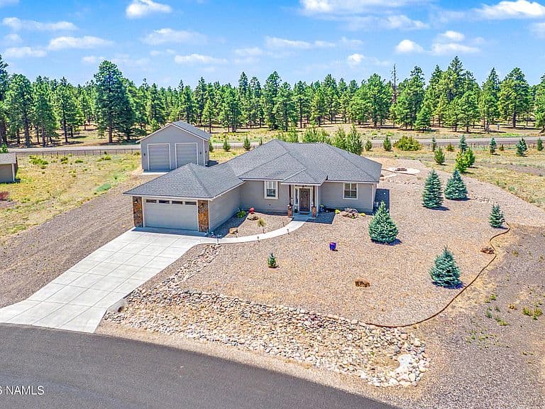 10290 Lundin Rd photo 1