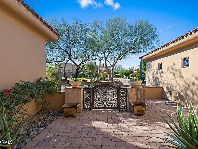 27907 N TRANQUILO Lane photo 3