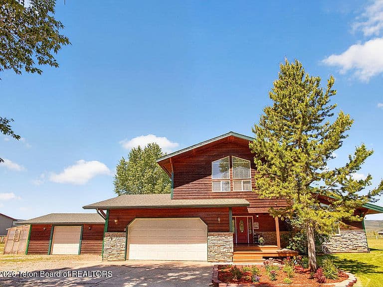 92 Moose Manor Ln photo 1
