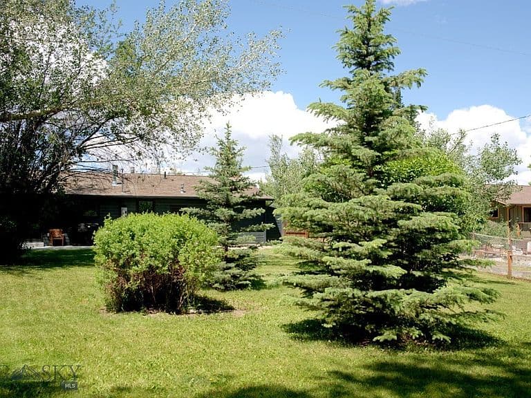 9200 River Rd photo 4