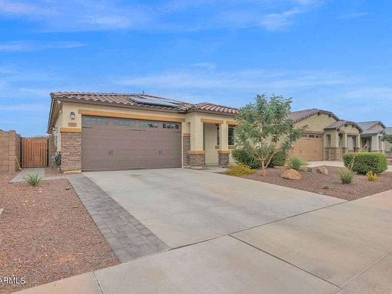 17420 W LAURIE Lane photo 2