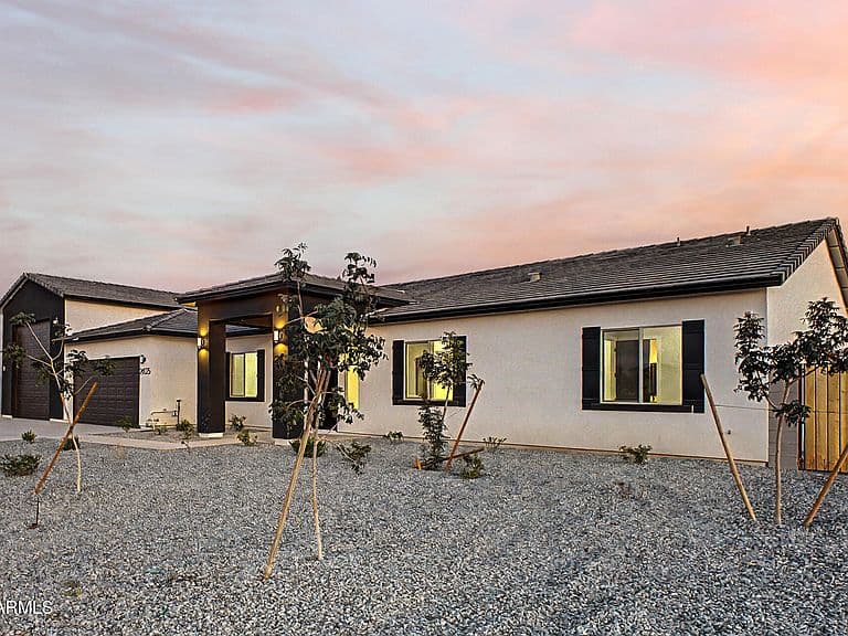 24025 W BEACON Lane photo 4