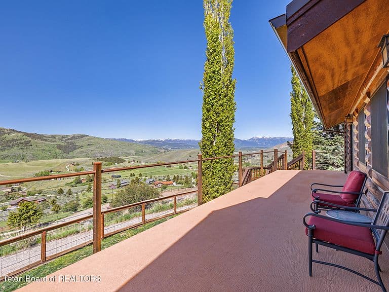 2490 E La Bonte Rd photo 5