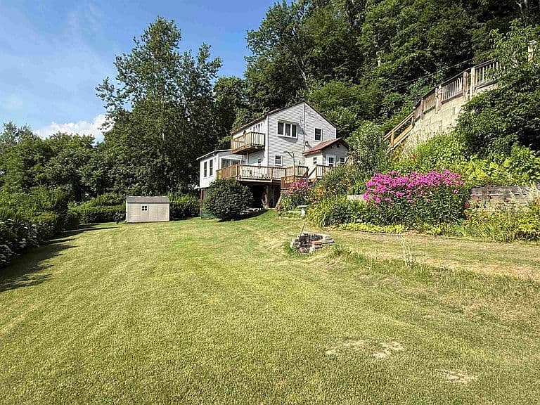 12 River Front Drive photo 4
