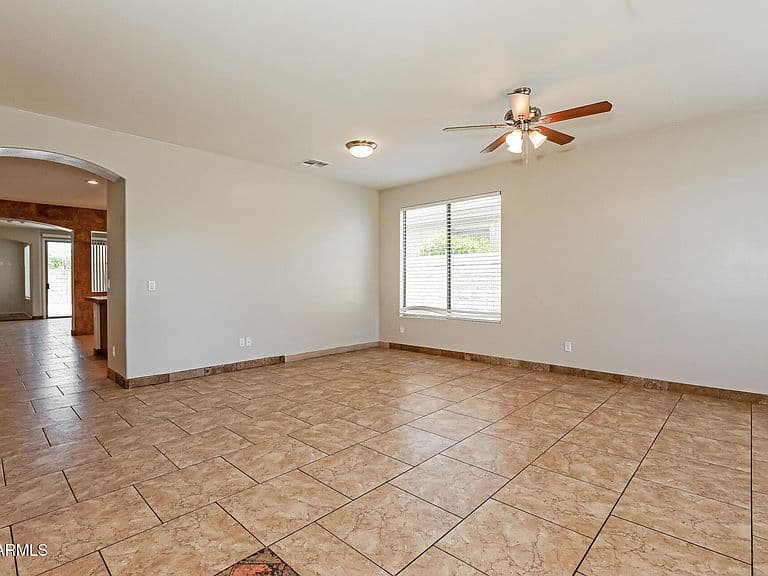 49 E MILL REEF Drive photo 4