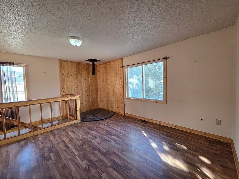 100 Deer Haven Dr photo 3