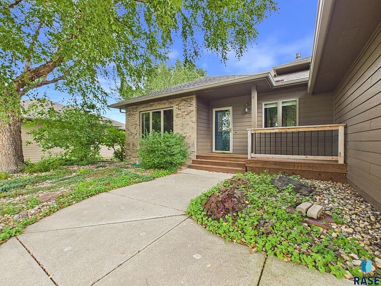 3704 S Judy Ave photo 3