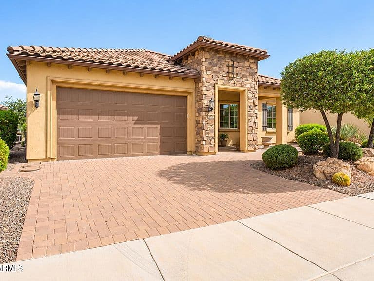 26726 W SIERRA PINTA Drive photo 2