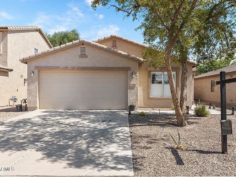 21391 N KEYSTONE Drive photo 1