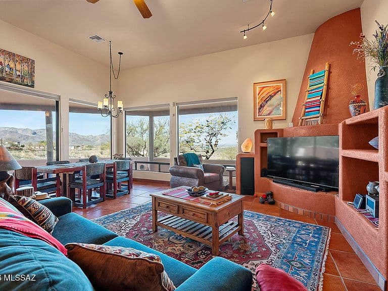 612 Camino Arviso photo 3