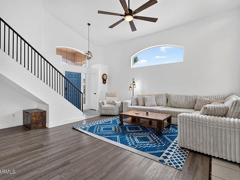 28 N BIRCH Street photo 4
